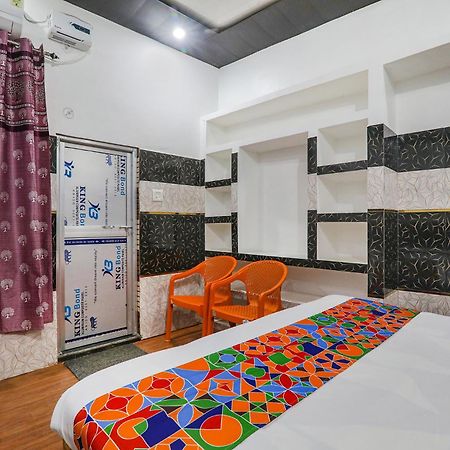 Fabexpress Milan Palace Ayodhya Exterior foto